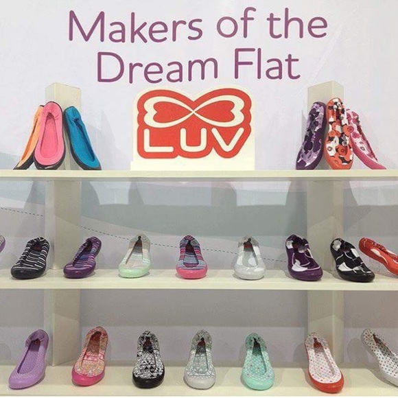 Luv Footwear Dream Flat Red Large Lunar Dot Women’s Size 7 - Picture 12 of 14